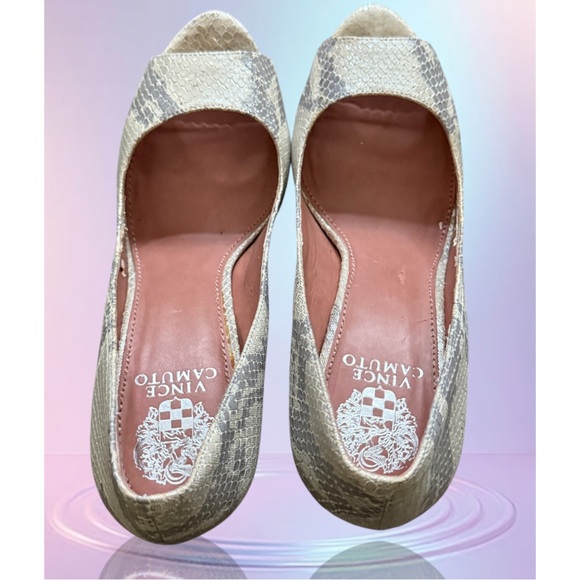 VINCE CAMUTO Elegant Cream Peep-Toe Stilettos • Size 8 • Women - Picture 11 of 14